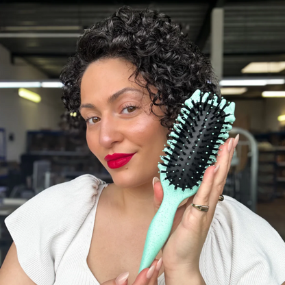 Vintara™ Curl Defining Brush
